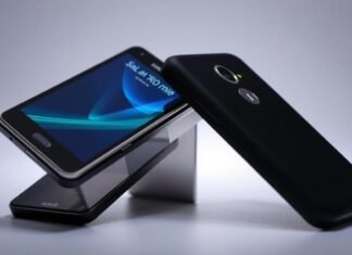 Celular Samsung Galaxy Z Flip5 vs Moto E13: Qual a Diferença? Celular Samsung Galaxy Z Flip5 vs Moto E13: Qual a Diferença?